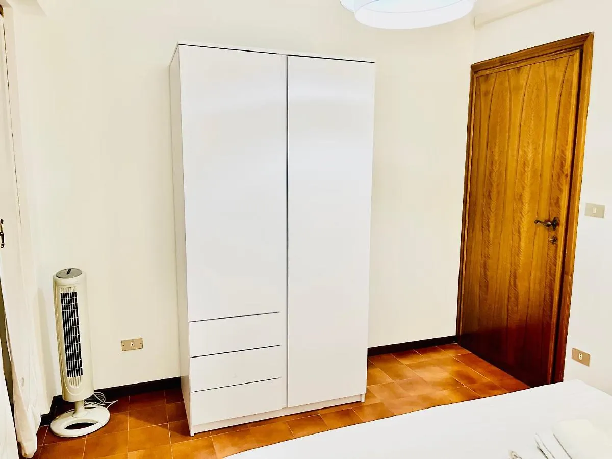 Apartment Appartamento Rosanna Torri Del Benaco