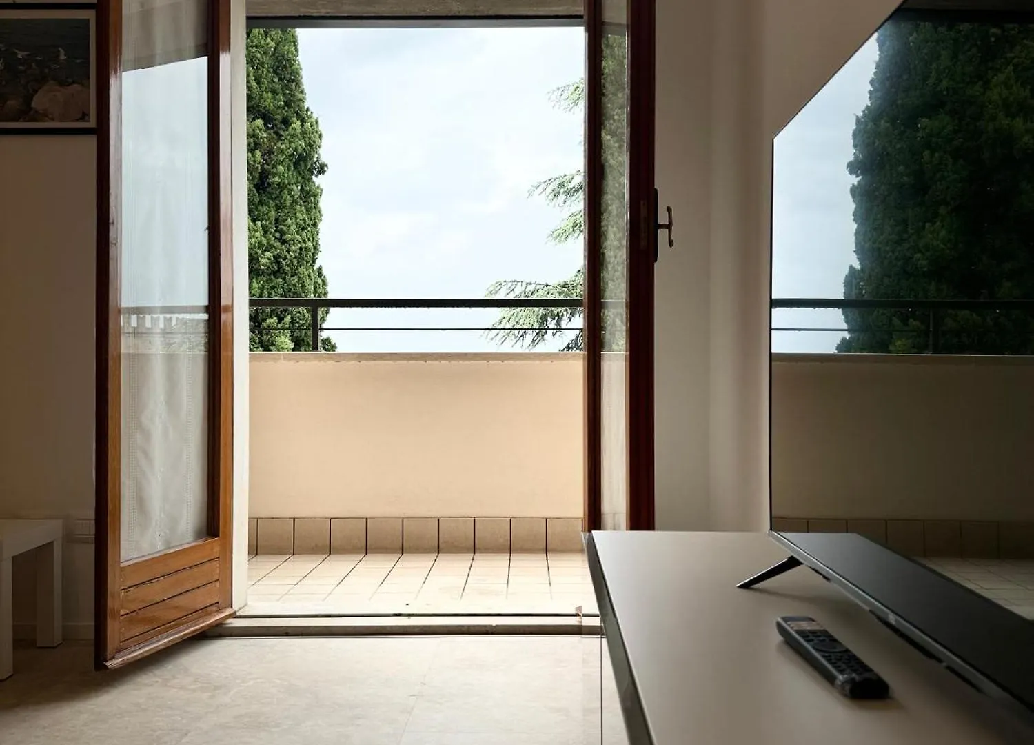 Apartment Appartamento Rosanna Torri Del Benaco