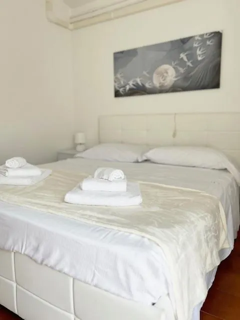 Apartment Appartamento Rosanna Torri Del Benaco