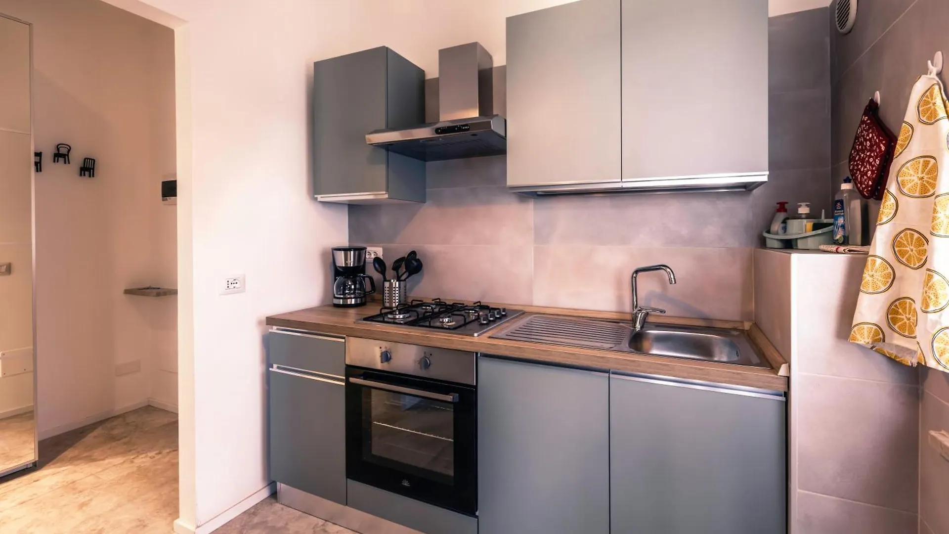 Apartment Appartamento Rosanna Torri Del Benaco